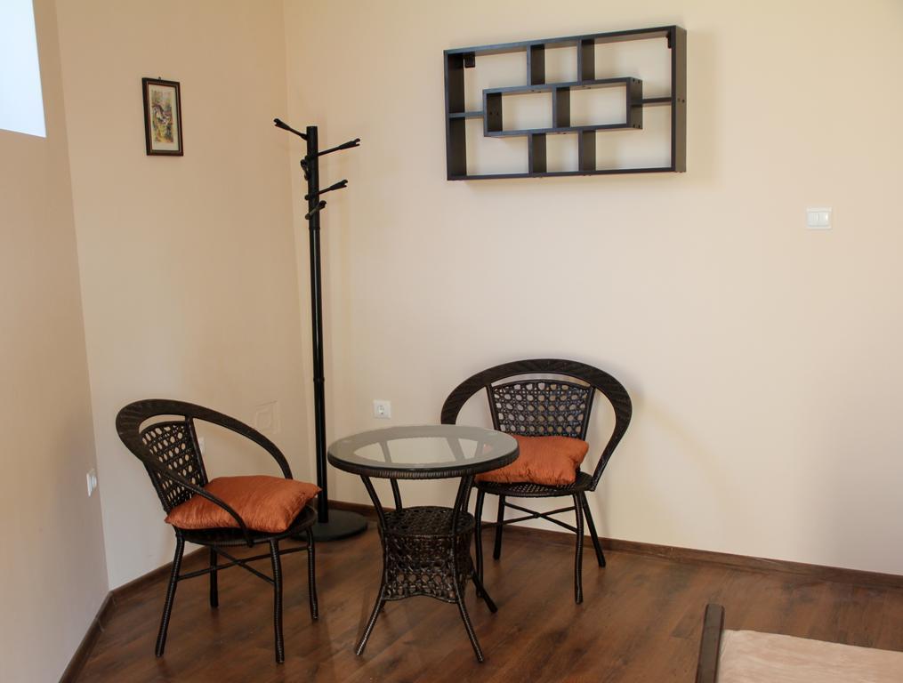 Diva Apartment Varna Exteriör bild