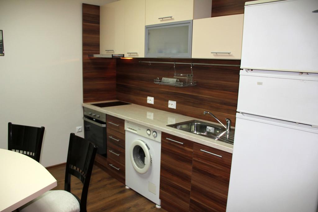 Diva Apartment Varna Exteriör bild