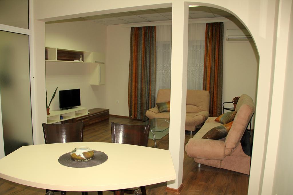 Diva Apartment Varna Exteriör bild