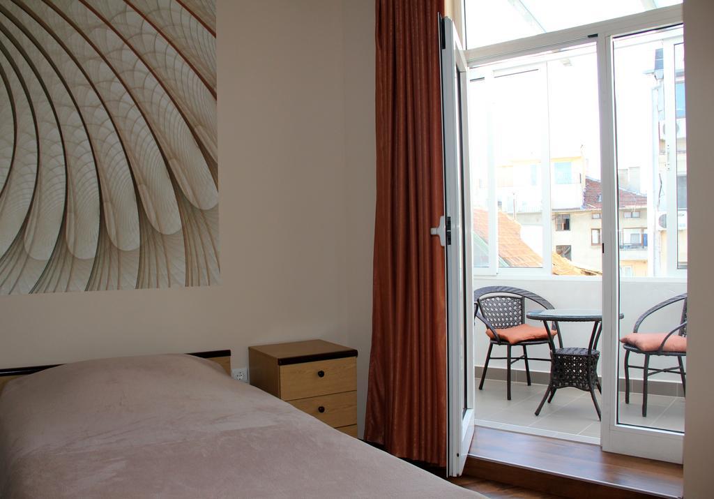 Diva Apartment Varna Exteriör bild